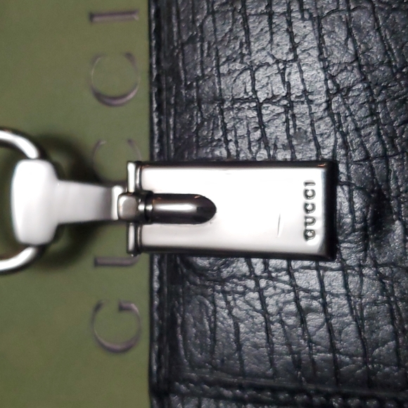 Authentic Gucci wallet - Picture 5 of 12